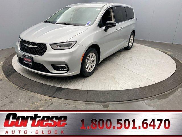 used 2024 Chrysler Pacifica car, priced at $28,490