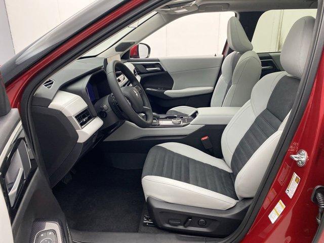 new 2025 Mitsubishi Outlander car, priced at $41,810