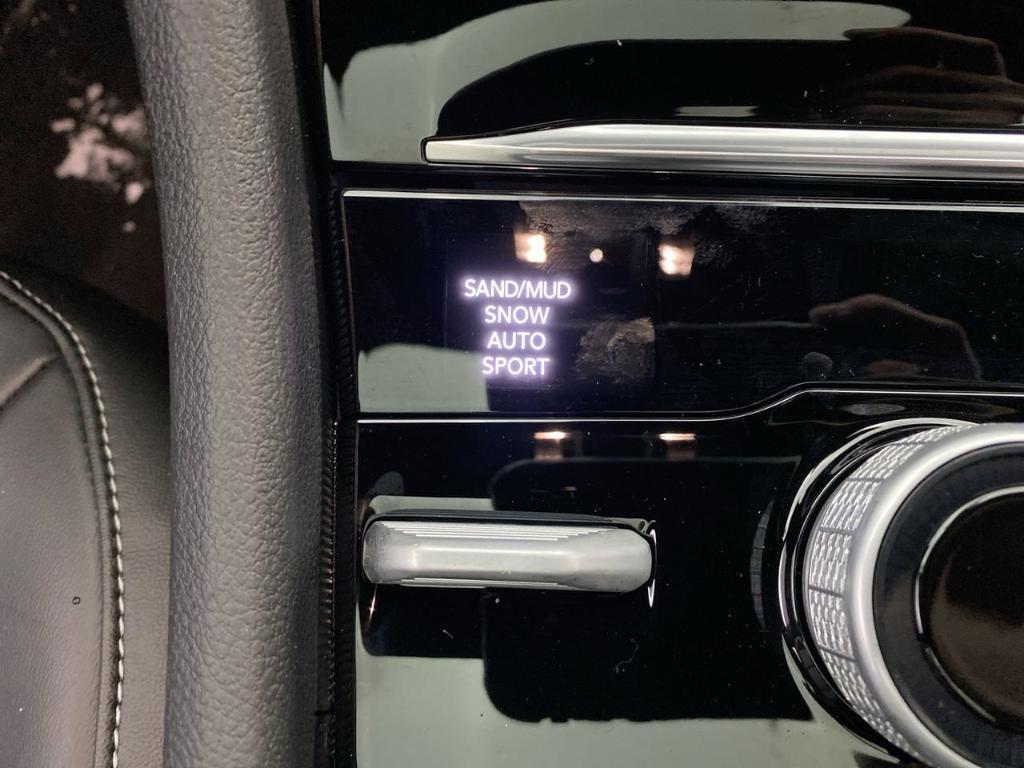 new 2025 Jeep Grand Cherokee car, priced at $49,890