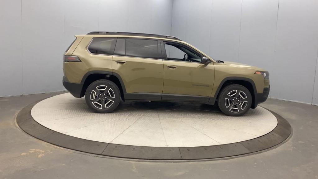 new 2026 Jeep Cherokee car, priced at $42,810