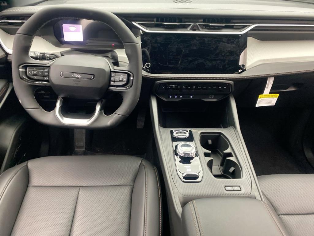 new 2026 Jeep Cherokee car, priced at $42,810