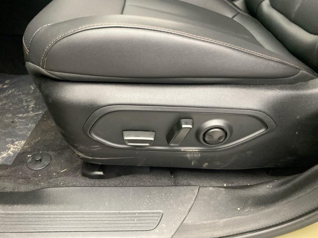 new 2026 Jeep Cherokee car, priced at $42,810