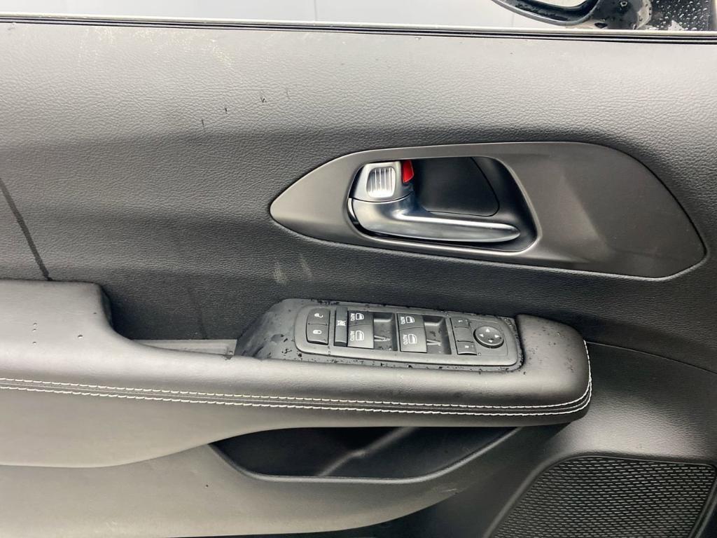 new 2026 Chrysler Voyager car, priced at $40,365