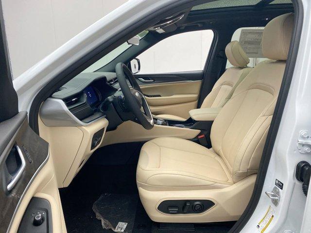 new 2026 Jeep Grand Cherokee car, priced at $49,210