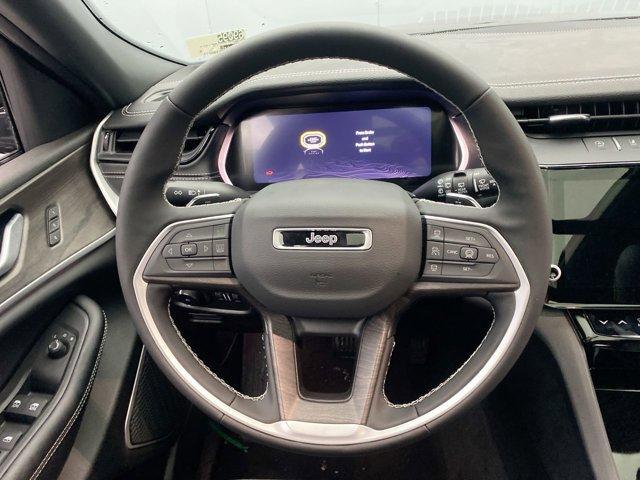 new 2026 Jeep Grand Cherokee car, priced at $48,985