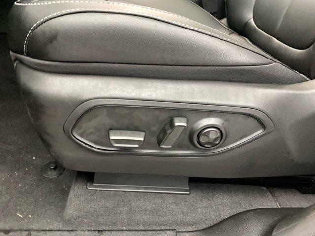 new 2026 Jeep Grand Cherokee car, priced at $48,985