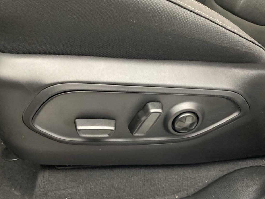 new 2025 Jeep Grand Cherokee L car, priced at $40,825