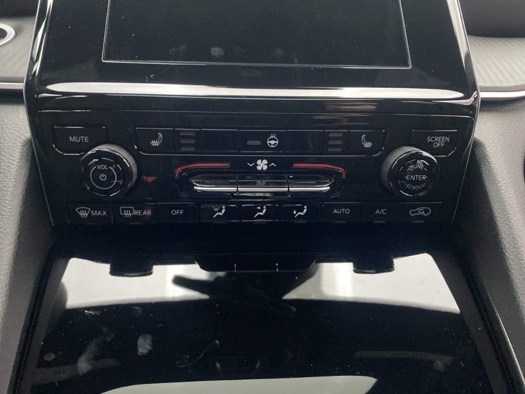 new 2025 Jeep Grand Cherokee L car, priced at $40,825