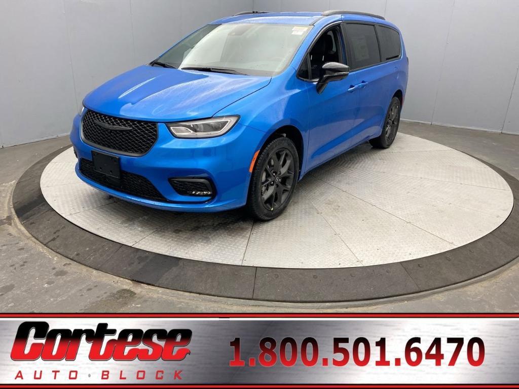 new 2026 Chrysler Pacifica car, priced at $49,945