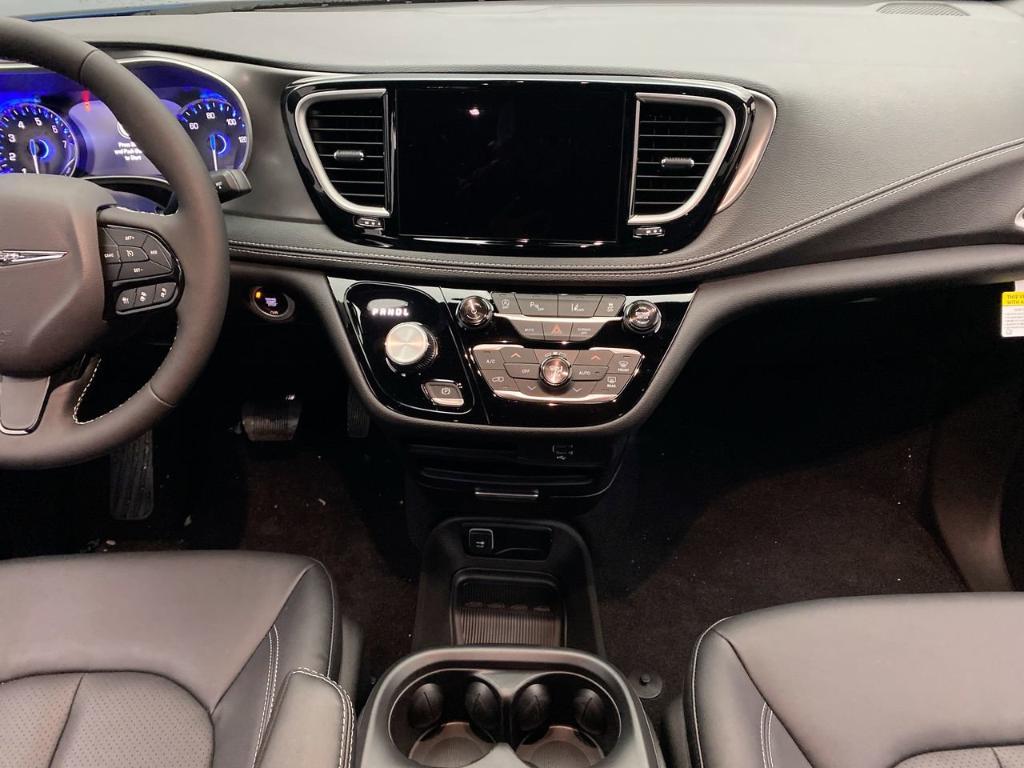 new 2026 Chrysler Pacifica car, priced at $49,945