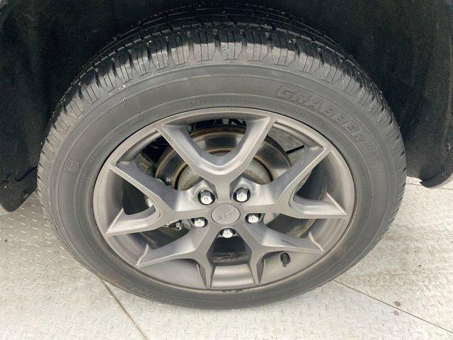 used 2021 Jeep Grand Cherokee car, priced at $27,995