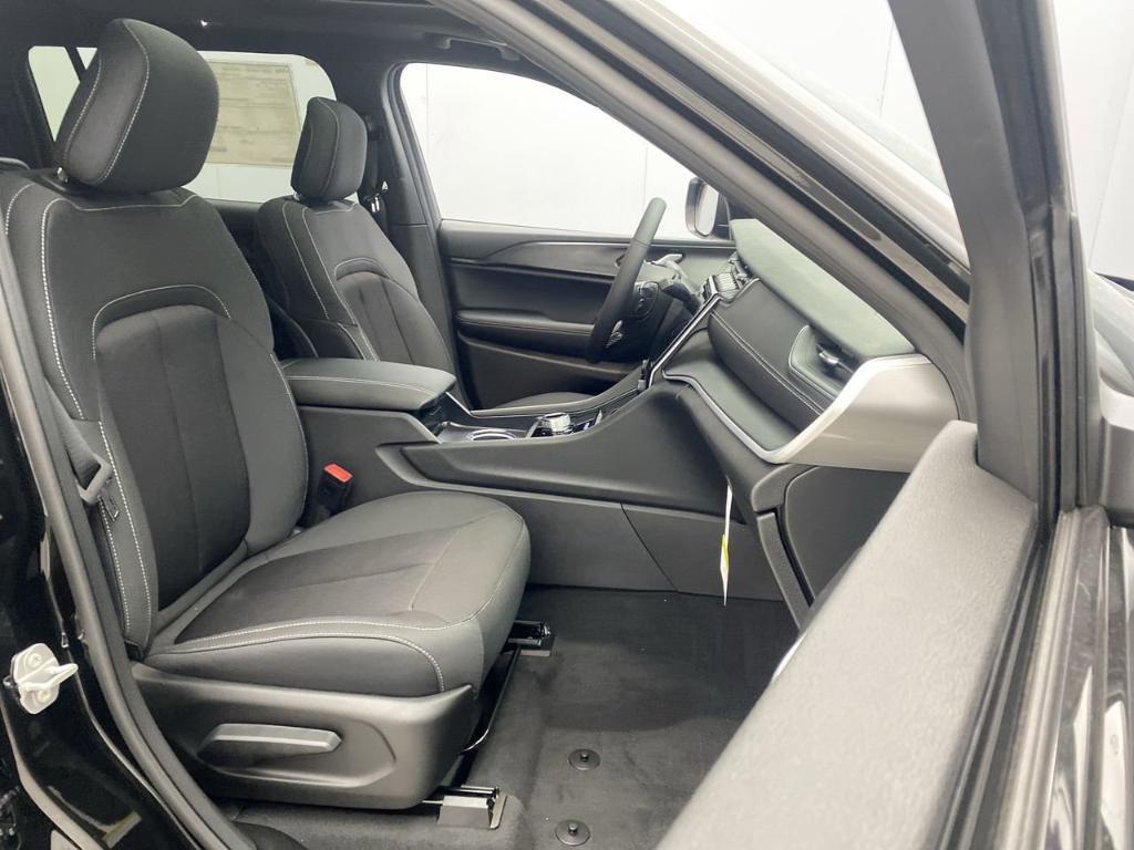 new 2025 Jeep Grand Cherokee L car, priced at $41,420