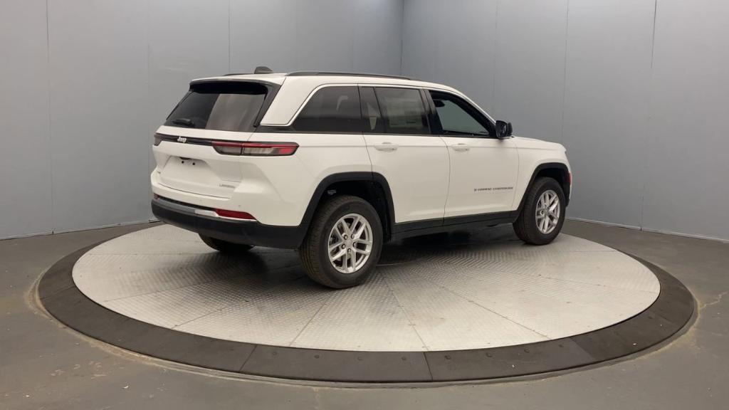 new 2025 Jeep Grand Cherokee car, priced at $41,325