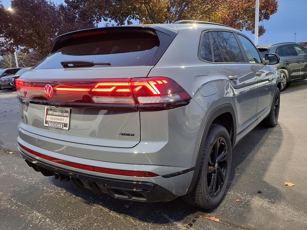 new 2026 Volkswagen Atlas Cross Sport car, priced at $49,042