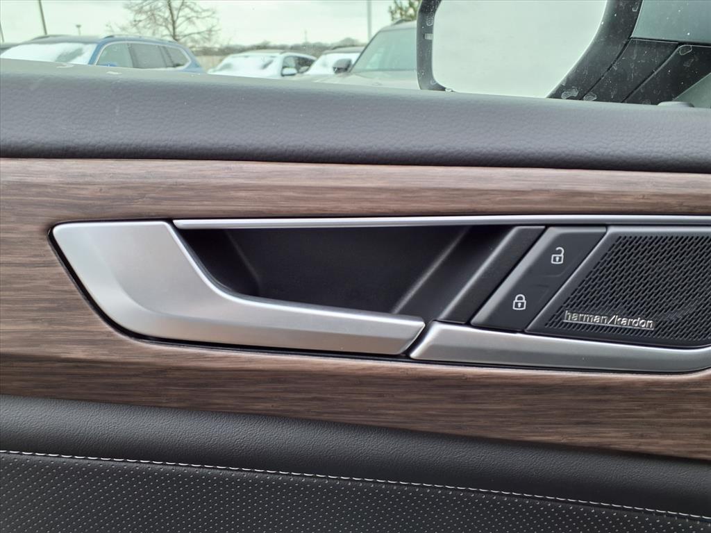 new 2026 Volkswagen Atlas car, priced at $53,779