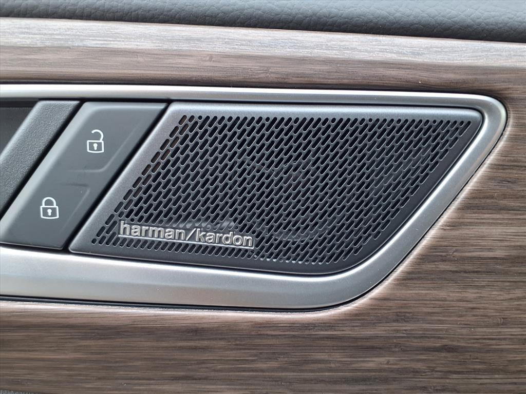 new 2026 Volkswagen Atlas car, priced at $52,779