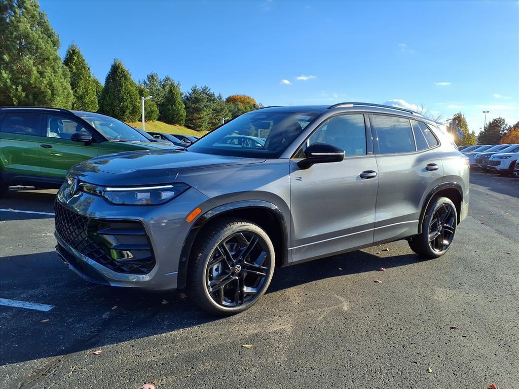 new 2026 Volkswagen Tiguan car, priced at $38,854