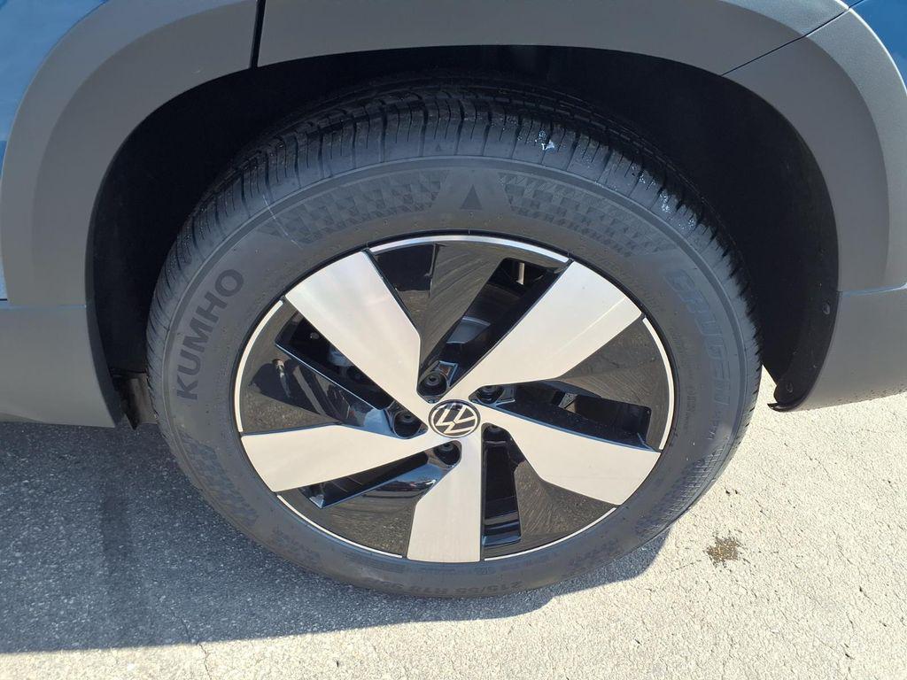 new 2026 Volkswagen Taos car, priced at $29,192