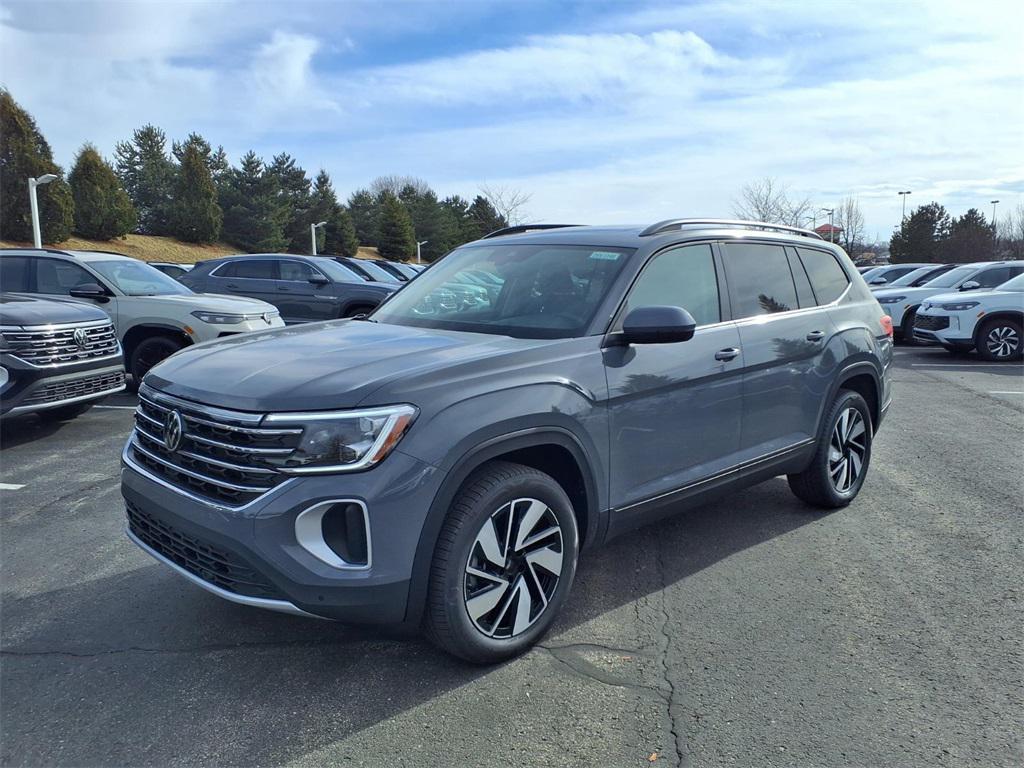 new 2026 Volkswagen Atlas car, priced at $44,447
