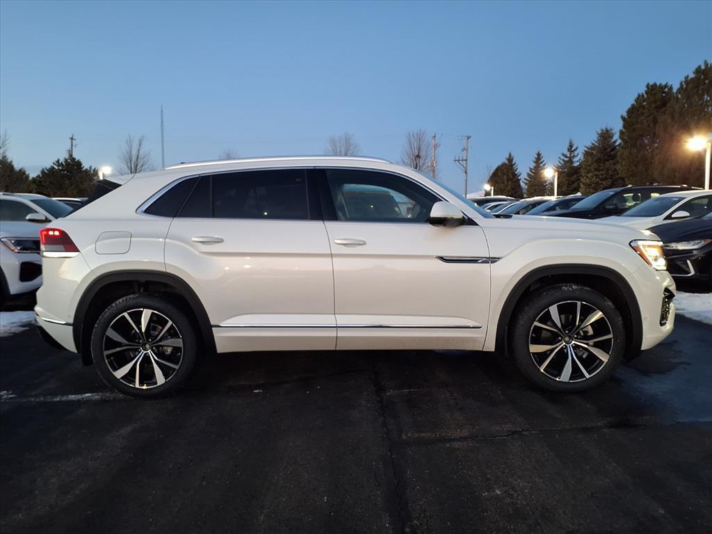new 2026 Volkswagen Atlas Cross Sport car, priced at $52,406