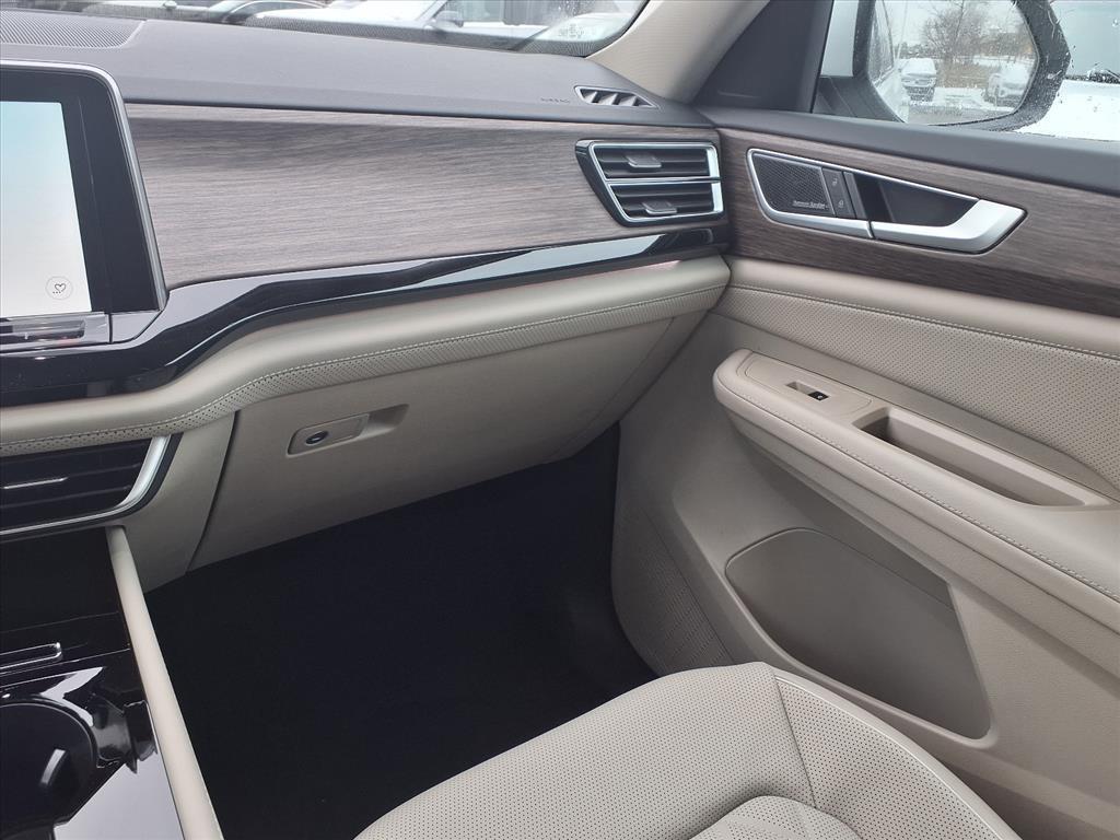 new 2026 Volkswagen Atlas car, priced at $53,216