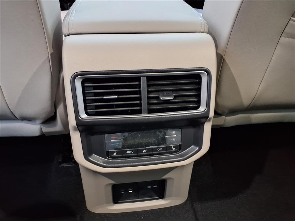 new 2026 Volkswagen Atlas car, priced at $52,779