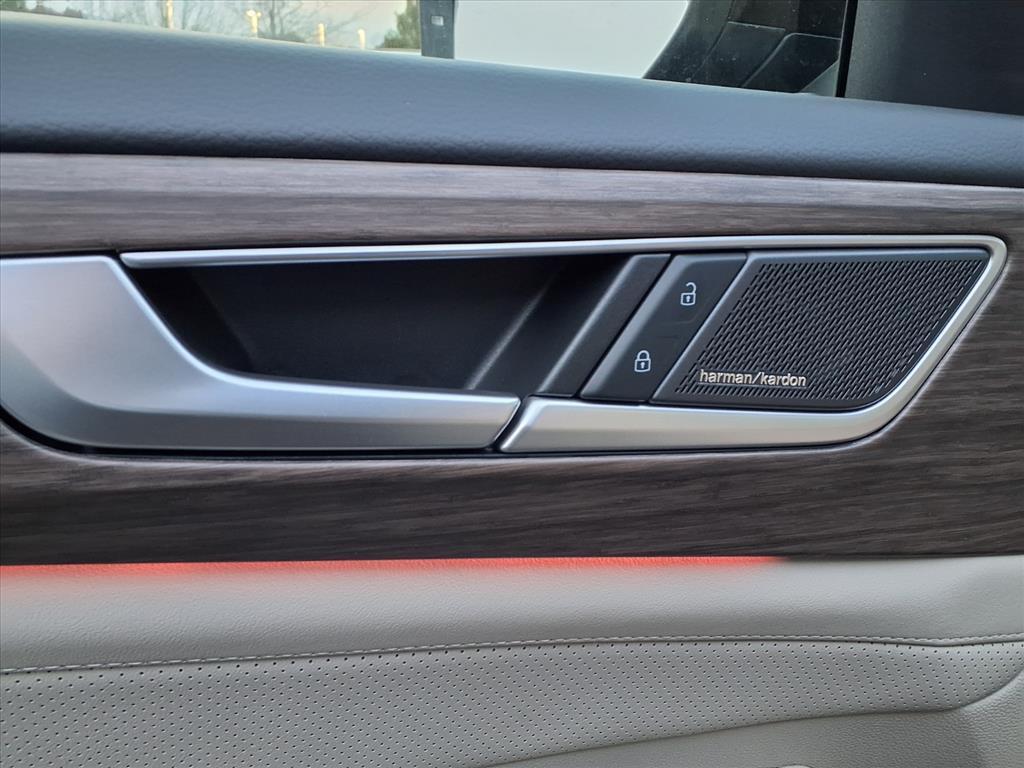 new 2026 Volkswagen Atlas car, priced at $52,779