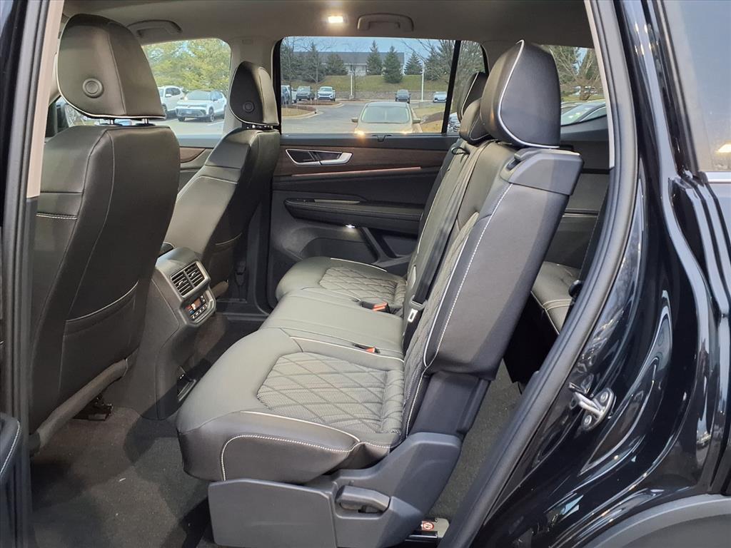 new 2026 Volkswagen Atlas car, priced at $52,181