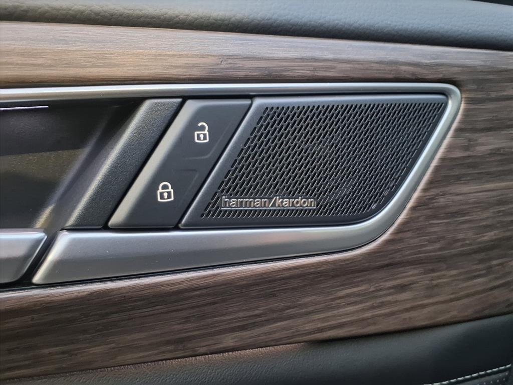 new 2026 Volkswagen Atlas car, priced at $52,181