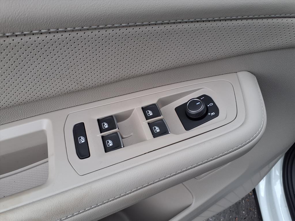 new 2026 Volkswagen Atlas car, priced at $48,371