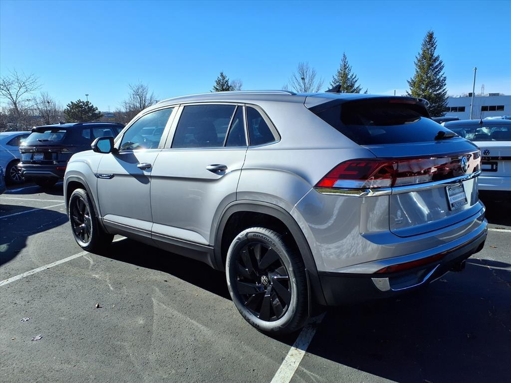 new 2026 Volkswagen Atlas Cross Sport car, priced at $44,810