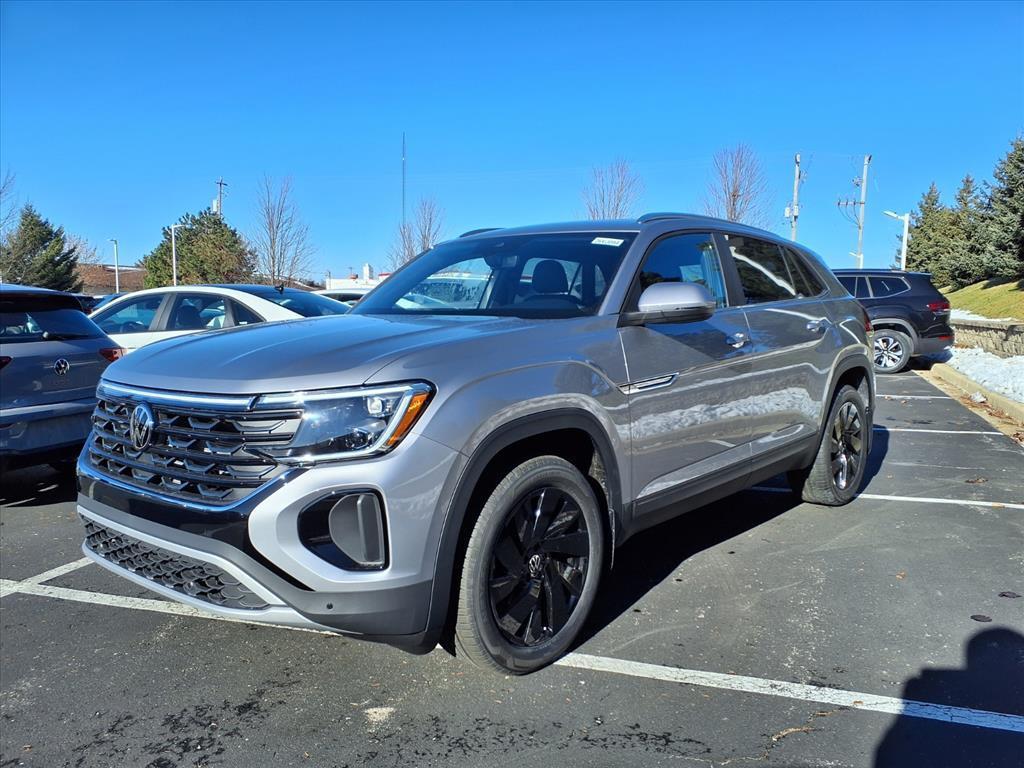 new 2026 Volkswagen Atlas Cross Sport car, priced at $44,810
