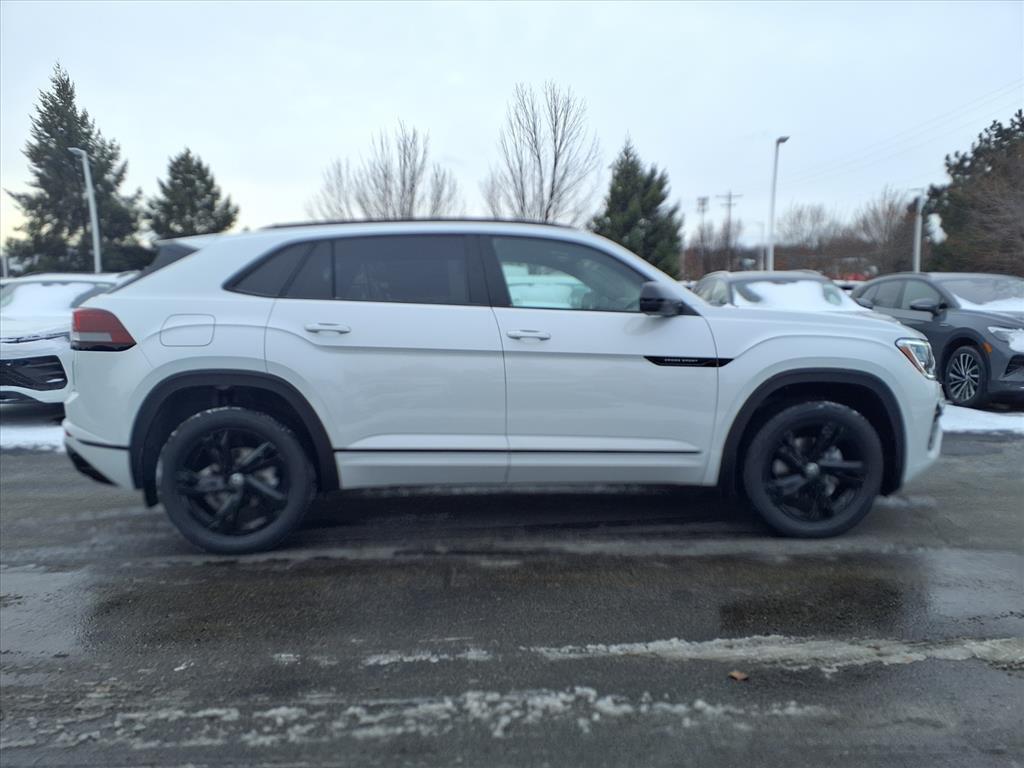 new 2026 Volkswagen Atlas Cross Sport car, priced at $49,237