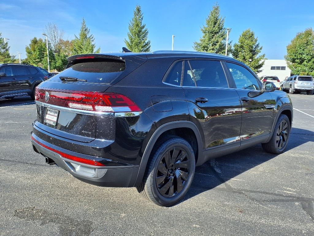 new 2026 Volkswagen Atlas Cross Sport car, priced at $44,615