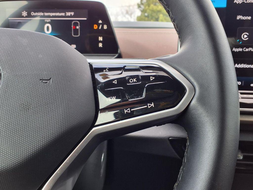 used 2025 Volkswagen ID.4 car, priced at $29,490