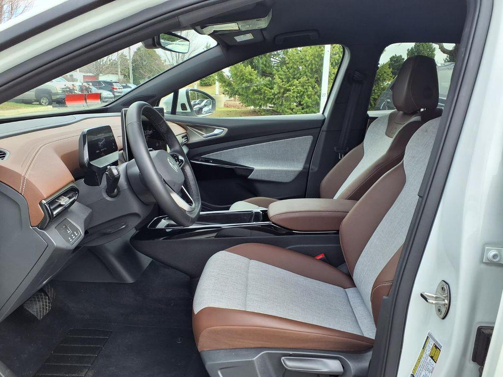 used 2025 Volkswagen ID.4 car, priced at $29,490