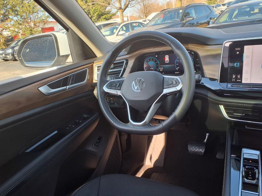 used 2024 Volkswagen Atlas car, priced at $33,999