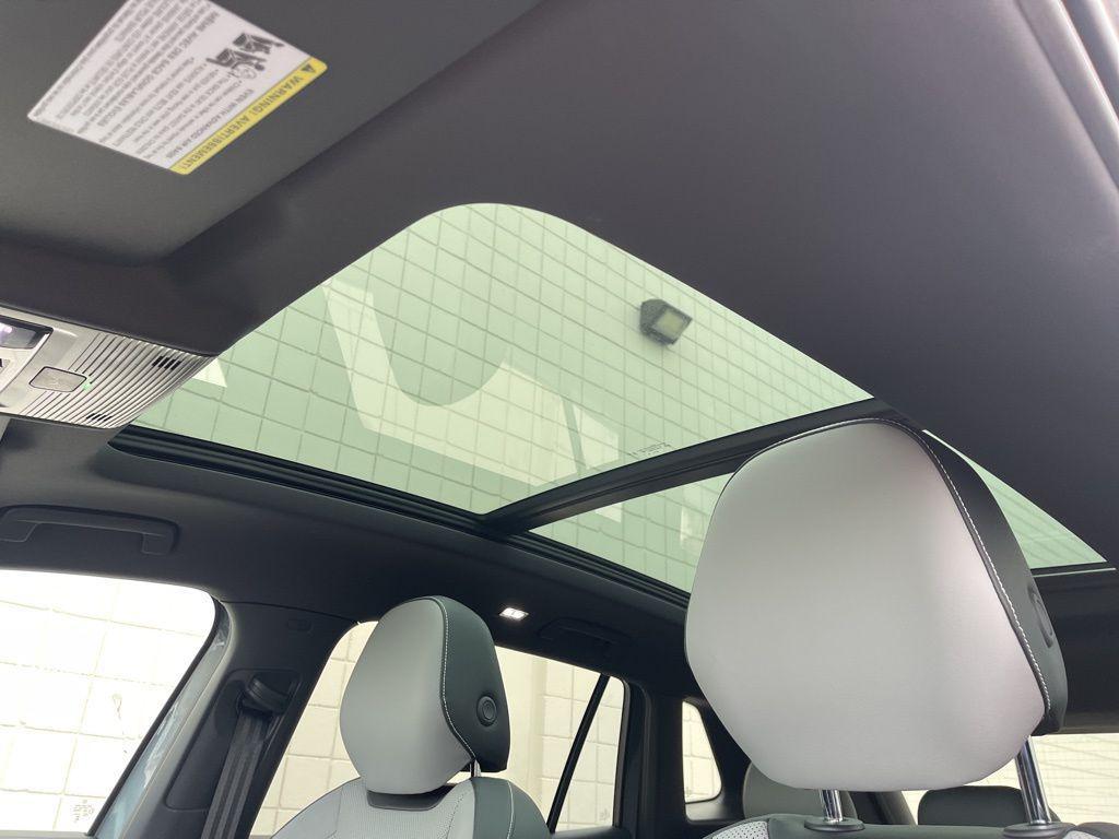 new 2026 Volkswagen Tiguan car, priced at $38,854