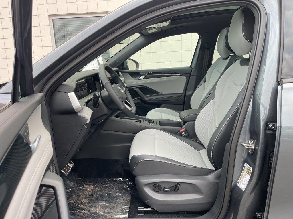 new 2026 Volkswagen Tiguan car, priced at $38,854