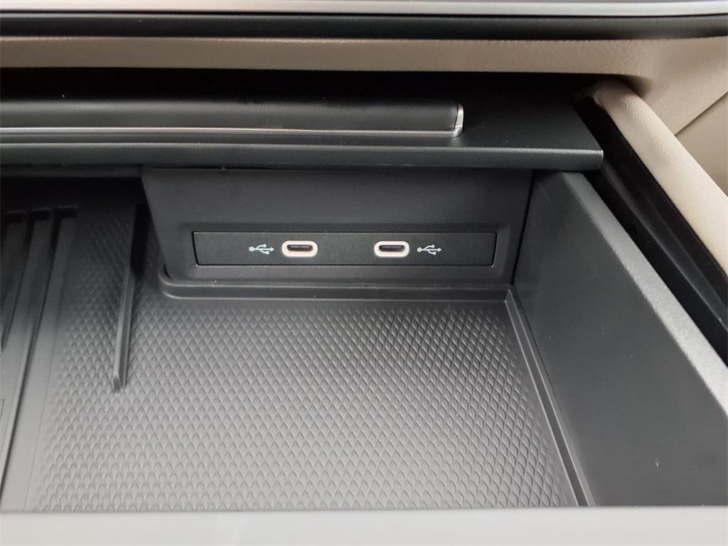 new 2026 Volkswagen Atlas car, priced at $38,745