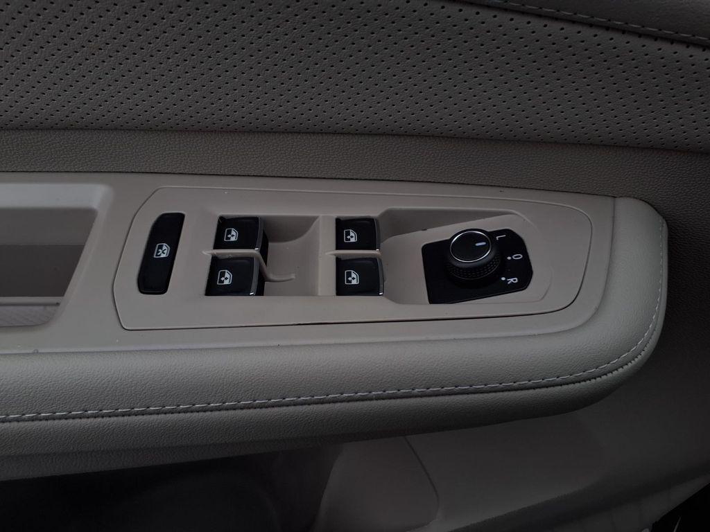 new 2026 Volkswagen Atlas car, priced at $40,245