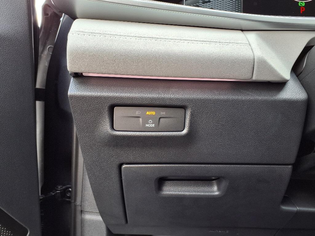 new 2025 Volkswagen Tiguan car, priced at $31,870