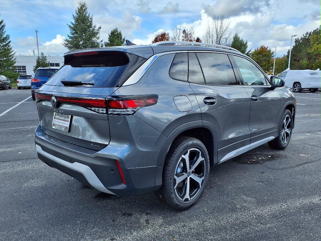 new 2025 Volkswagen Tiguan car, priced at $31,870