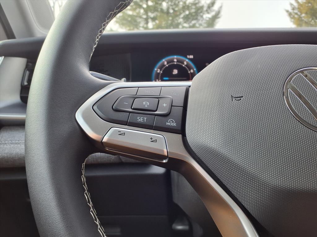 new 2025 Volkswagen Tiguan car, priced at $27,499