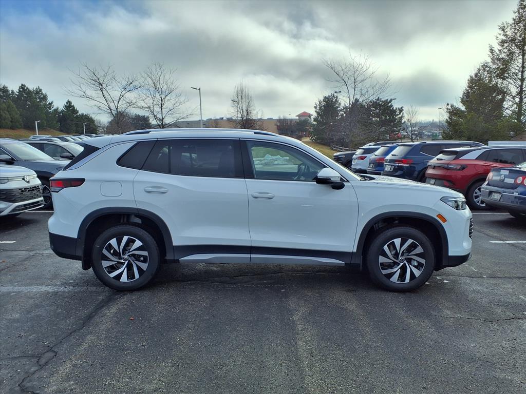 new 2025 Volkswagen Tiguan car, priced at $27,499