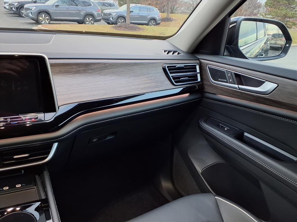 new 2026 Volkswagen Atlas car, priced at $53,181