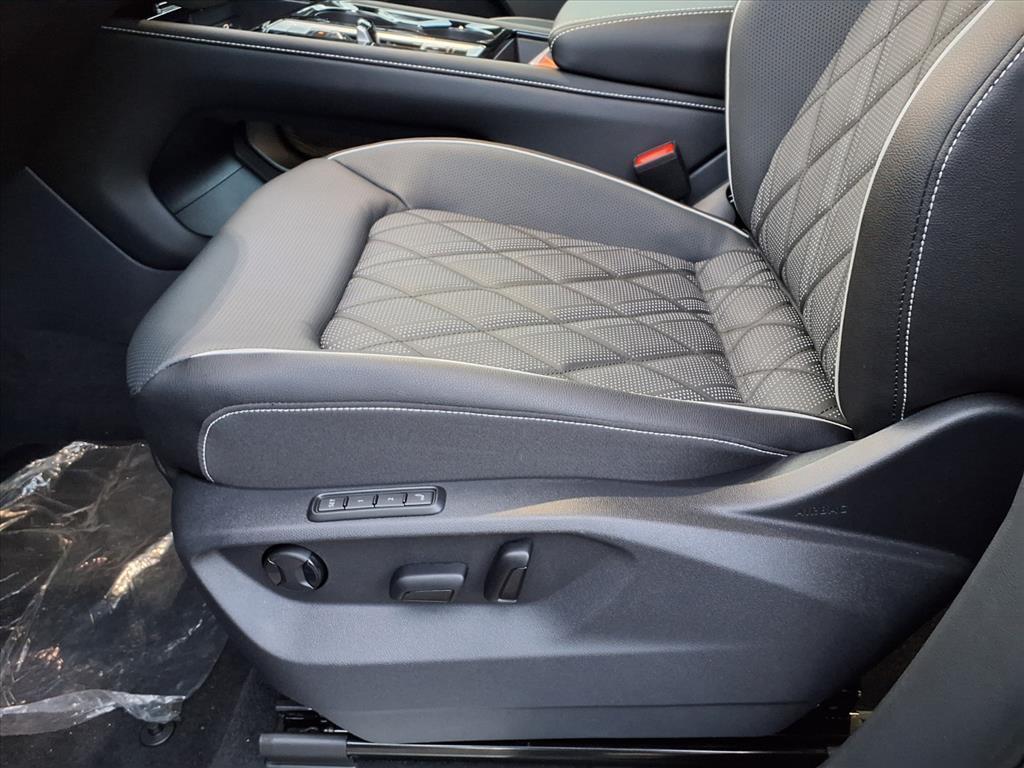 new 2026 Volkswagen Atlas car, priced at $52,181