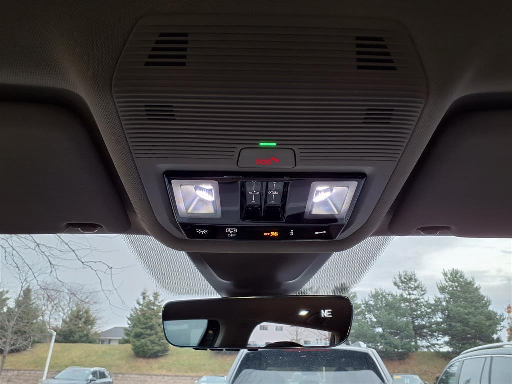 new 2026 Volkswagen Atlas car, priced at $47,773