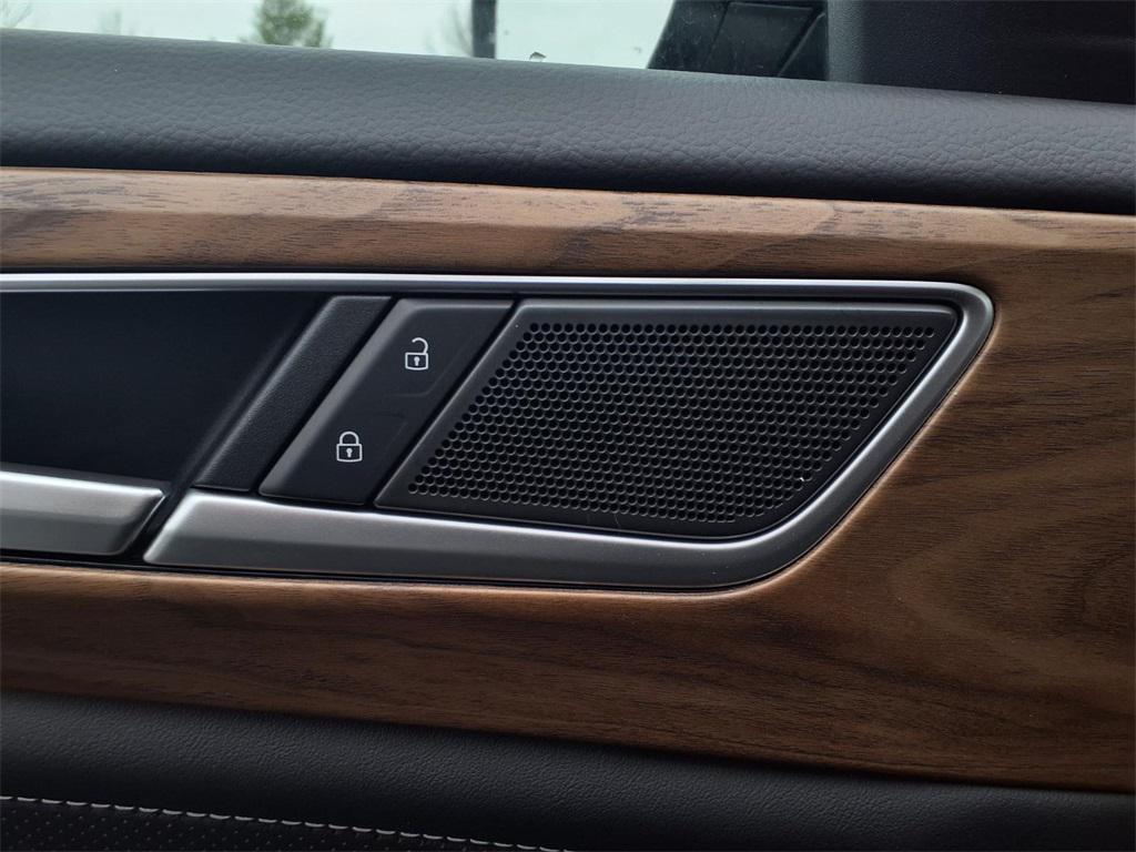 new 2026 Volkswagen Atlas car, priced at $43,490