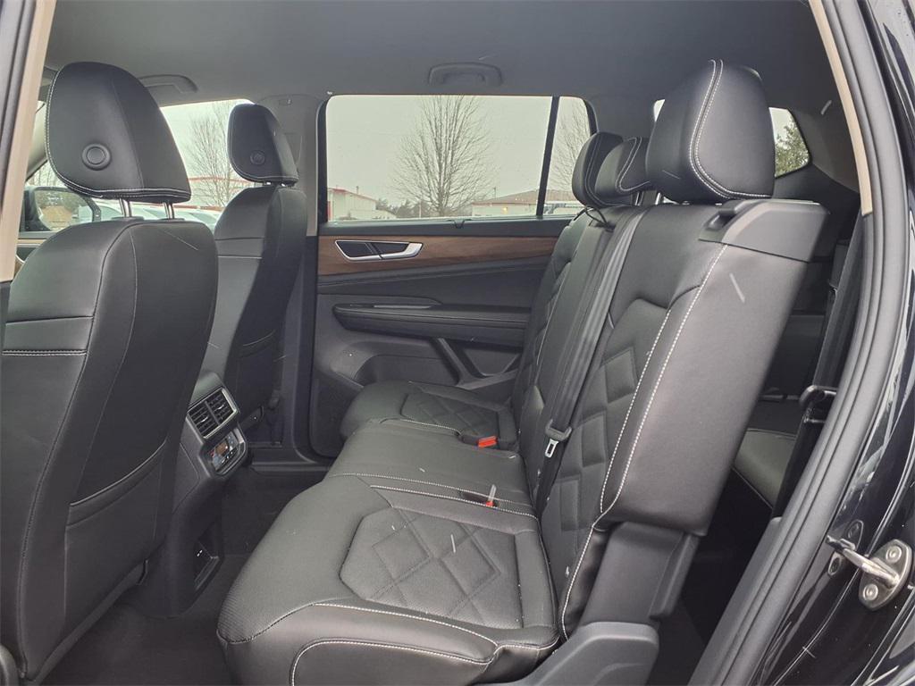 new 2026 Volkswagen Atlas car, priced at $43,490